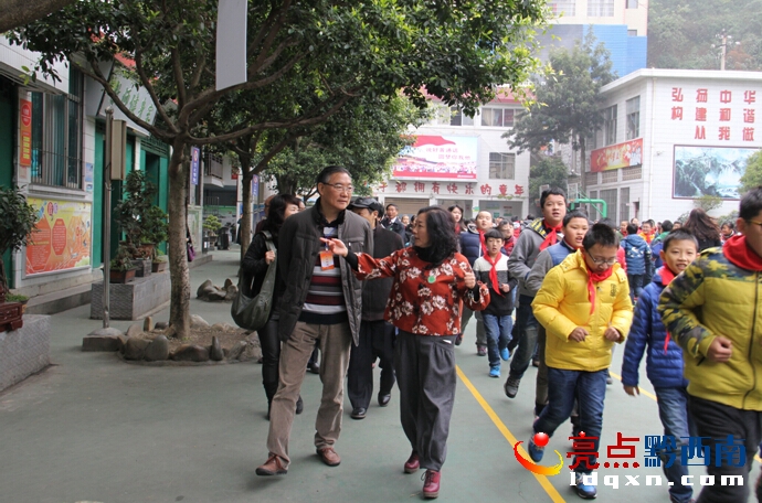 D鄢֧ӛ(w)УL(zhng)I(lng)҈F(tun)^ng.jpg