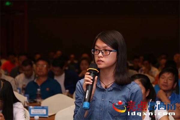 記者.jpg
